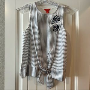 Women’s Sleeveless Striped Pattern with Embroidery Blouse